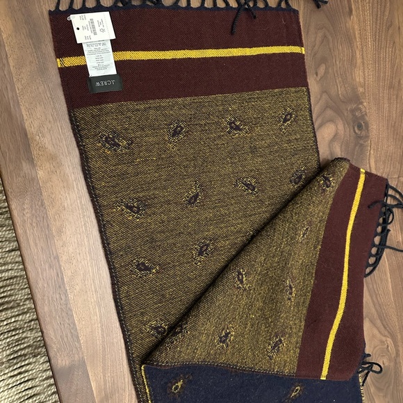 COPY - J Crew Jacquard Wool Scarf - Picture 2 of 3